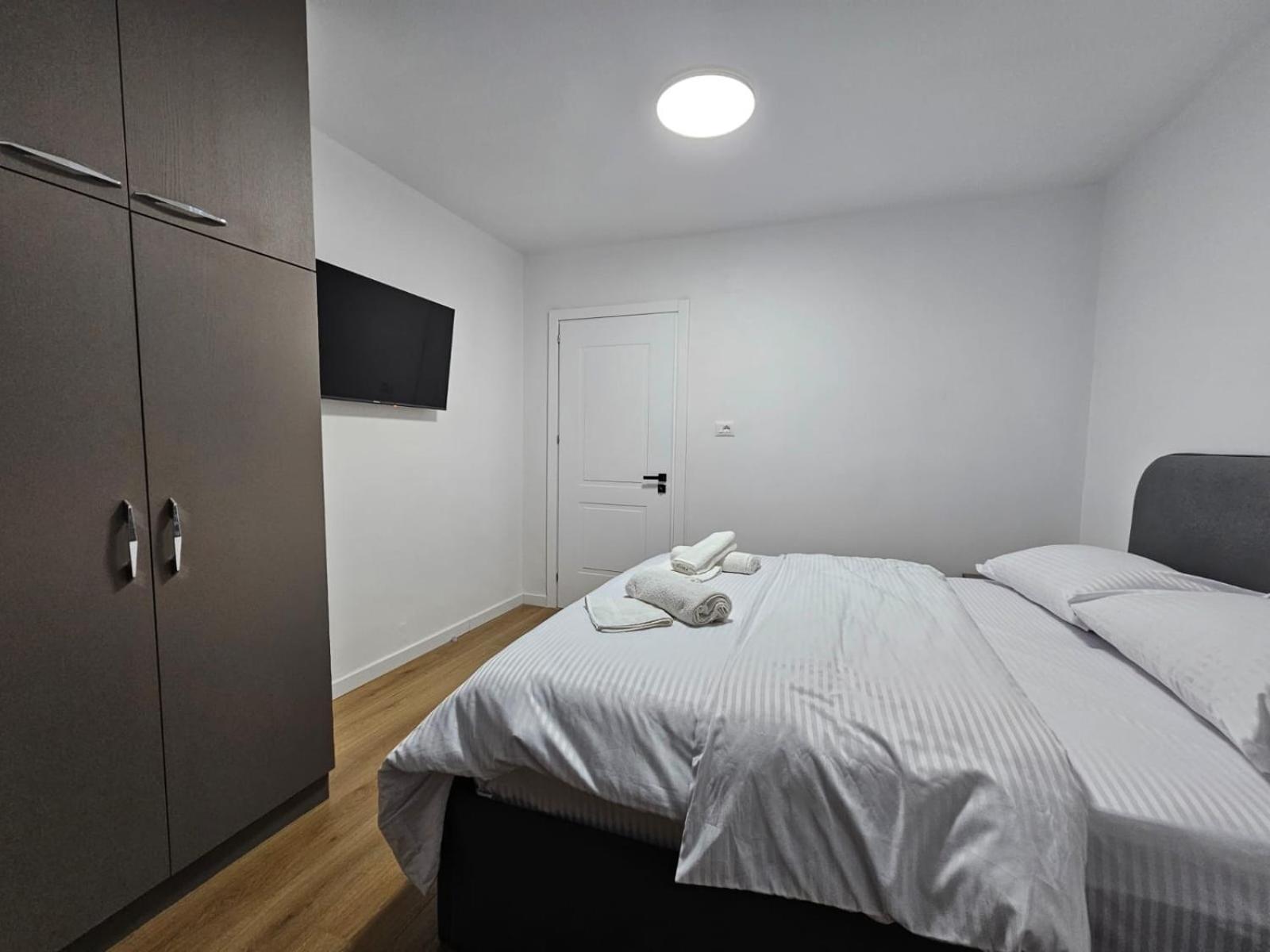 Elois Luxury Apartment ติรานา ภายนอก รูปภาพ